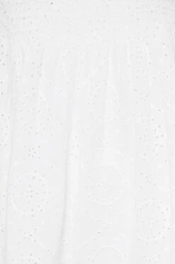 YOURS Curve White Broderie Anglaise Shirred Top -Luna Looks Zone b1ed4bc3 f849 44 330067 Z