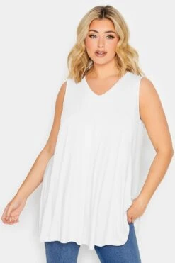 YOURS 2 PACK Curve Black & White Pleat Front Vest Tops 15 YOURS 2 PACK Curve Black & White Pleat Front Vest Tops -Luna Looks Zone b37fc3b8 2e79 41 320794 A1