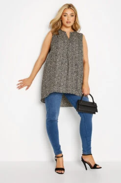 YOURS Curve Black Ditsy Print Pleat Detail Top