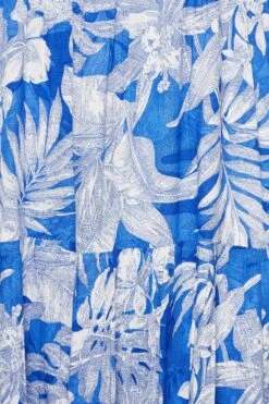 YOURS Curve Blue Tropical Print Shirred Strappy Sundress 12 YOURS Curve Blue Tropical Print Shirred Strappy Sundress -Luna Looks Zone b6f50af2 6ab8 4c 137464 Z