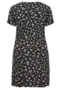 YOURS Curve Black Daisy Print Cotton T-Shirt Dress -Luna Looks Zone be544f0c a49e 46 137305 Y