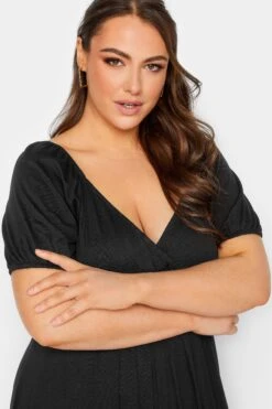 LIMITED COLLECTION Curve Black Wrap Maxi Dress -Luna Looks Zone c22e730c 4a1f 45 215509 D