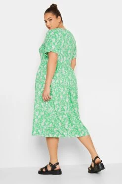 YOURS Curve Bright Green Ditsy Floral Smock Dress -Luna Looks Zone c82f764b de76 49 302232 C