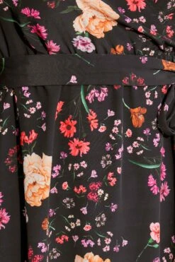 YOURS LONDON Curve Black Floral Print Midi Wrap Dress -Luna Looks Zone ca4b9663 de5c 40 161817 Z