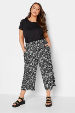 YOURS Curve Black Floral Print Cropped Trousers