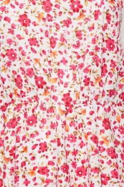 LIMITED COLLECTION Curve White Floral Cami Top -Luna Looks Zone cea5445c ed76 41 215651 Z