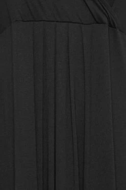 LIMITED COLLECTION Curve Black Wrap Maxi Dress -Luna Looks Zone d6041126 d0de 4e 215509 Z