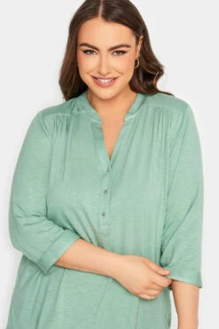 YOURS Curve Green Half Placket Blouse -Luna Looks Zone d7351d9a 25c3 44 174292 D