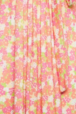 LIMITED COLLECTION Curve Orange Floral Print Wrap Midi Dress -Luna Looks Zone e084bb5e 7655 46 215825 Z