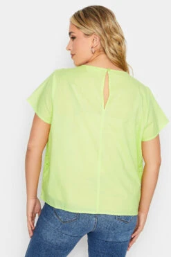 YOURS PETITE Curve Lime Green Broderie Anglaise Short Sleeve Top -Luna Looks Zone e0a39916 6927 42 174454 C