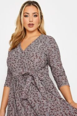 YOURS Curve Red & White Leaf Print Wrap Maxi Dress -Luna Looks Zone e1c3a6af 8f17 47 301413 D