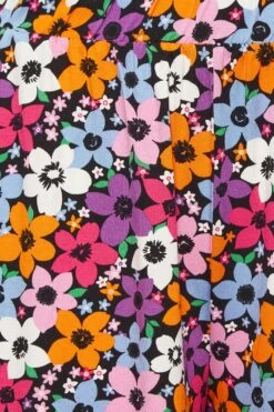 YOURS Curve Pink Floral Woven Shorts 7 YOURS Curve Pink Floral Woven Shorts -Luna Looks Zone e9ec98b4 a5ed 4c 144836 Z