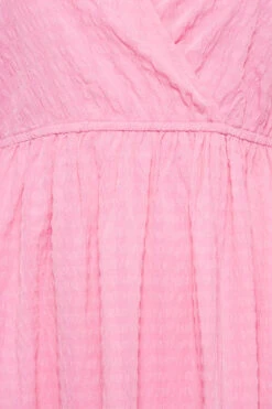 YOURS Curve Pink Textured Wrap Top 9 YOURS Curve Pink Textured Wrap Top -Luna Looks Zone ea72ed93 d3a6 45 131752 Z