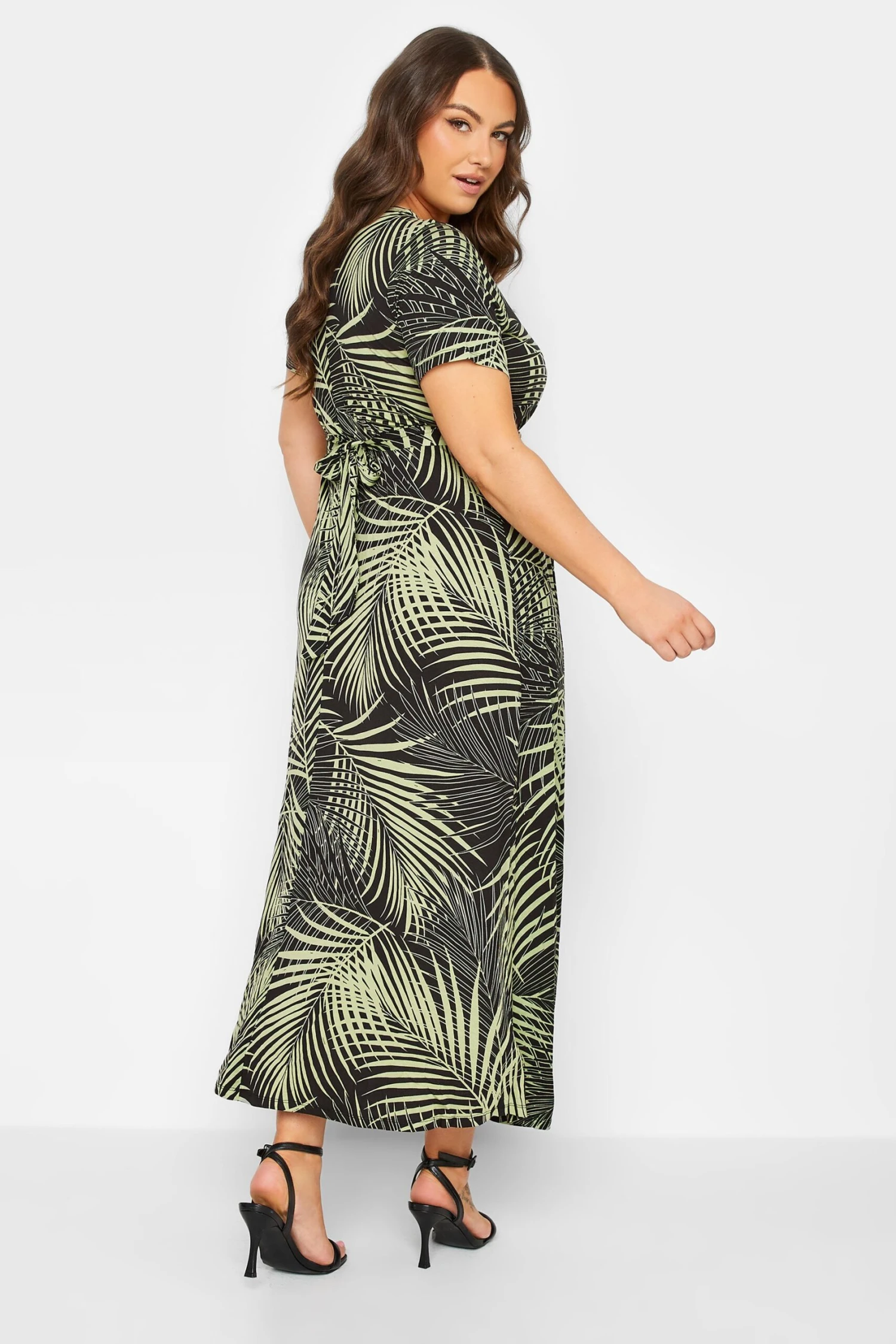 YOURS Curve Green Leaf Print Wrap Maxi Dress 2 YOURS Curve Green Leaf Print Wrap Maxi Dress - Image 2