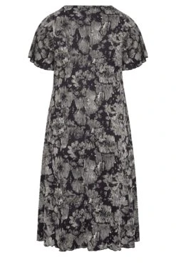YOURS Curve Black Floral V-Neck Lace Dress -Luna Looks Zone f43e5bda 1074 44 301886 Y