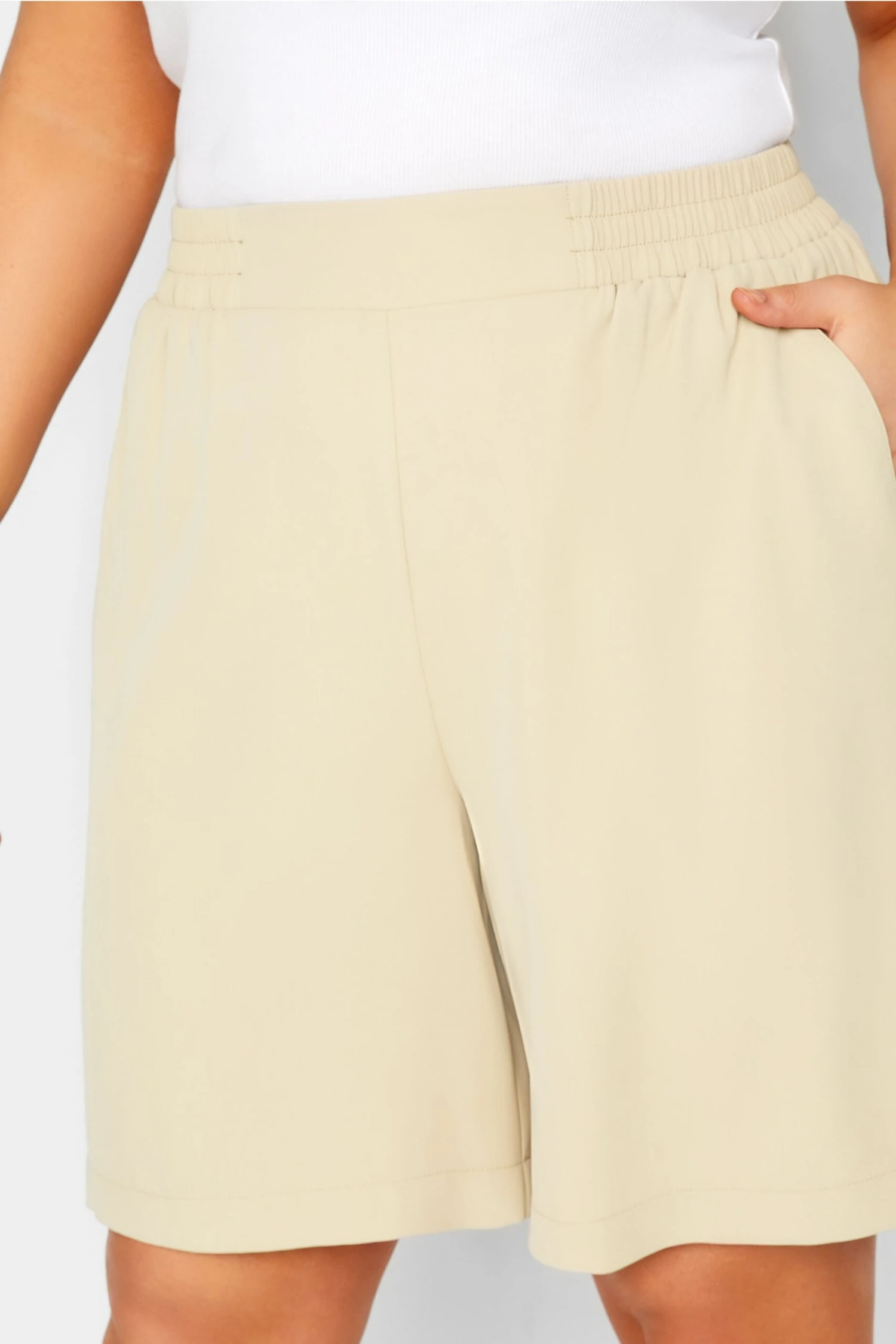 YOURS Curve Stone Brown Elasticated Waist Pull On Shorts 2 YOURS Curve Stone Brown Elasticated Waist Pull On Shorts - Image 2