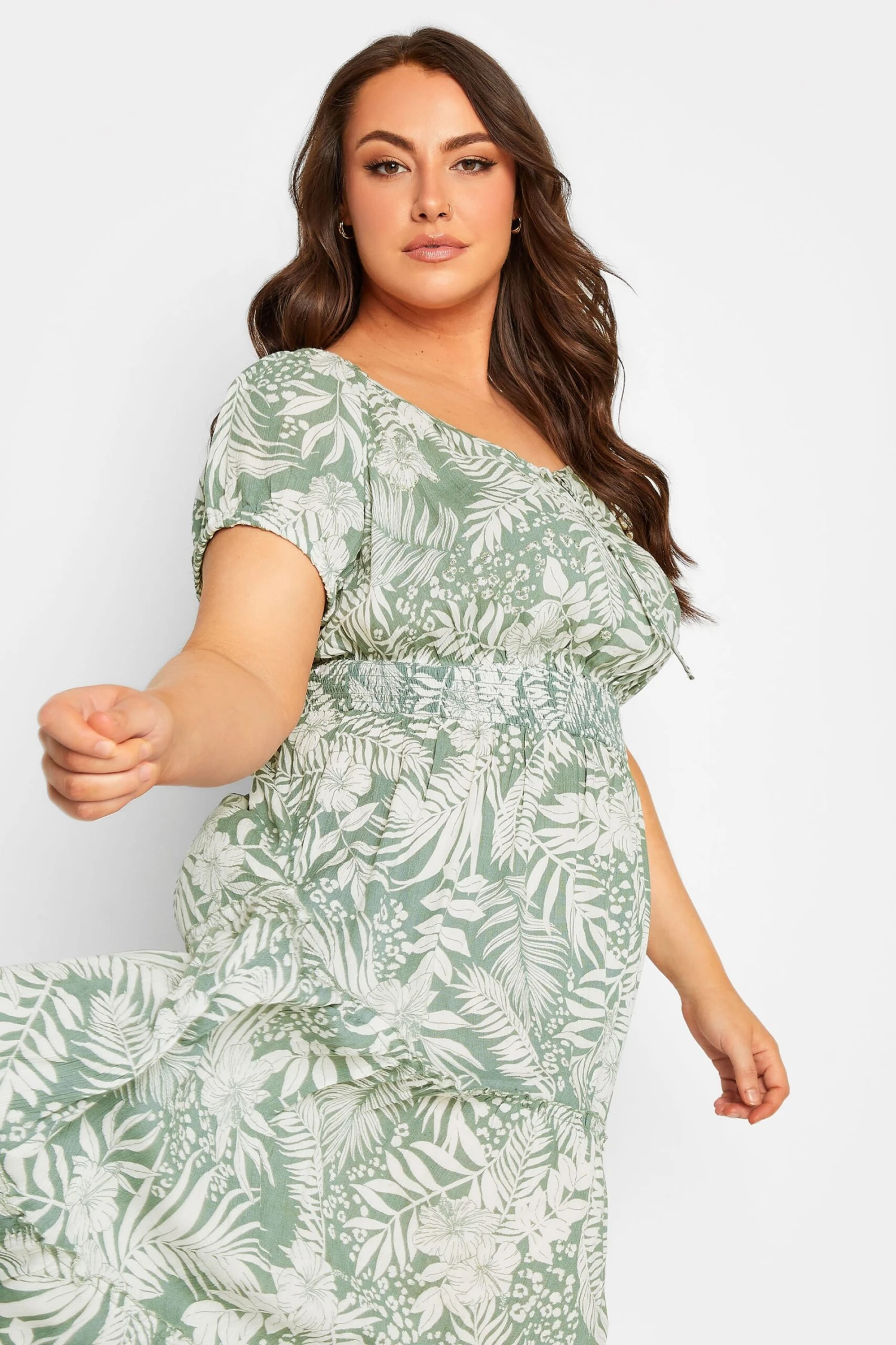 YOURS Curve Green Floral Print Bardot Maxi Dress 3 YOURS Curve Green Floral Print Bardot Maxi Dress - Image 3