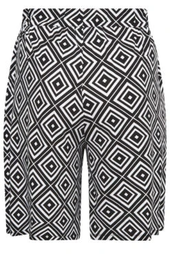YOURS Curve Black Geometric Print Shorts -Luna Looks Zone f6fb5744 1e5a 42 144843 Y