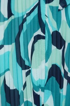 YOURS LONDON Curve Blue Abstract Print Pleated Maxi Dress -Luna Looks Zone f94d9cc4 bced 47 162057 Z