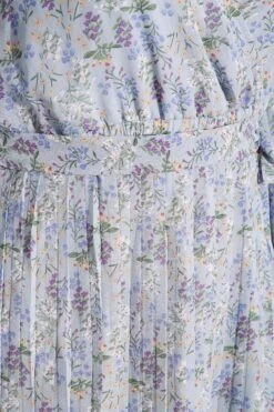 YOURS LONDON Curve Blue Floral Pleat Midi Dress -Luna Looks Zone faf2db3e dcf9 47 161193 Z