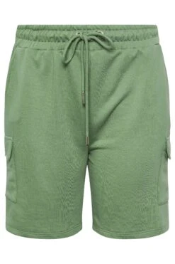 YOURS Curve Sage Green Cargo Jogger Shorts -Luna Looks Zone fe7d3d8e 7845 4b 144874 X